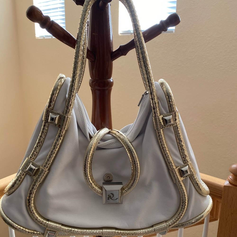 Absolutely stunning white leather bag!!!
